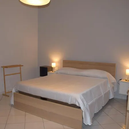 Bed & Breakfast Diana E Atteone *